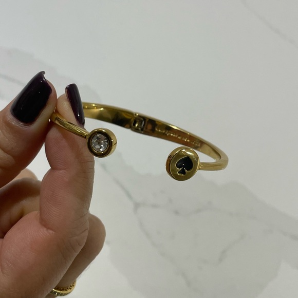 Kate Spade♠️ Spot the Spade Open Hinge Bangle - Picture 2 of 3